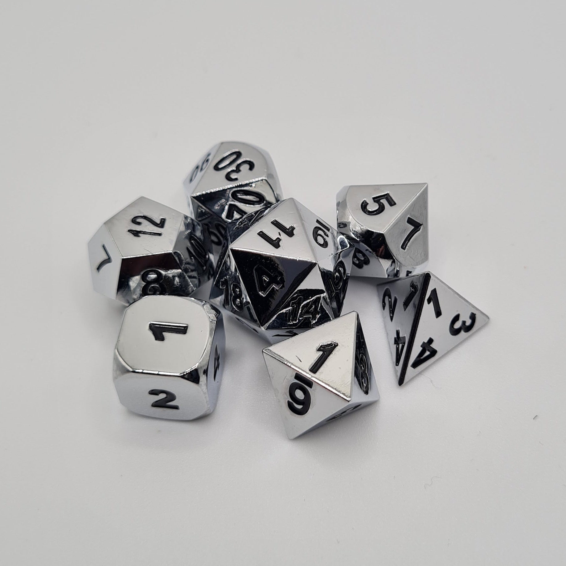 Silver Finish Metal Polyhedral Dice Set – 7-Piece Tabletop Gaming Dice with Bag
