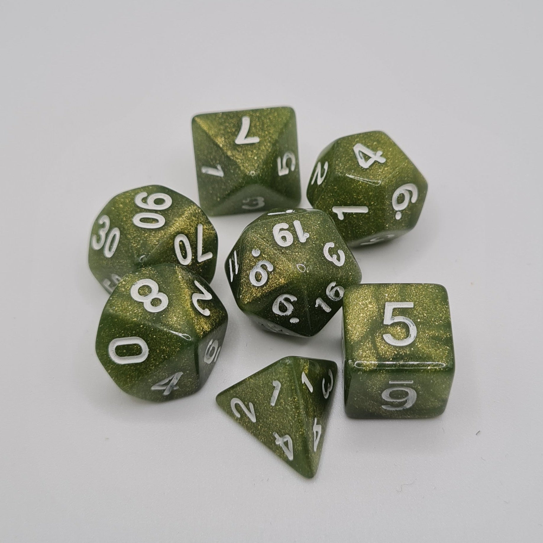Green Glitter Polyhedral Dice Set – 7-Piece Tabletop Gaming Dice with Bag