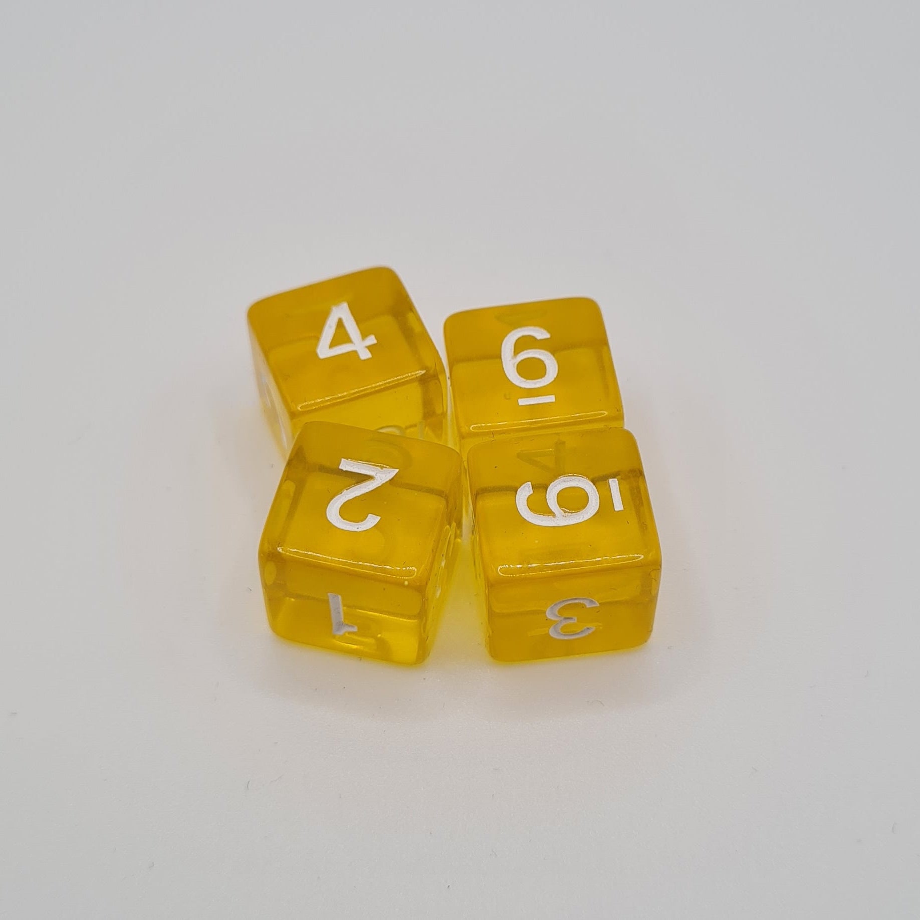 Single Yellow Clear 6-Sided Tabletop Gaming Dice